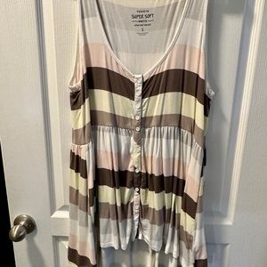 Torrid Super soft tank with button front